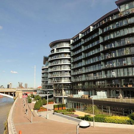 1 Bedroom In Chelsea Bridge Wharf Λονδίνο Εξωτερικό φωτογραφία